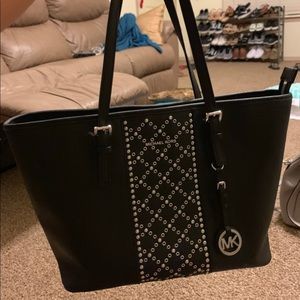 MK PURSE